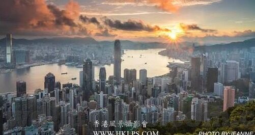 足球比分 推荐-精准把握赛场脉搏，深度剖析足球比分预测与推荐策略